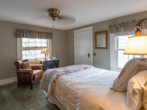 Snug Cottage image 26